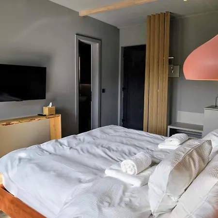 Celest Boutique Urban Hideaway Alpesi faház